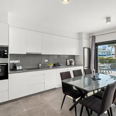 Soleil Luxury By Nomads - Walk To Coral Bay וילה *